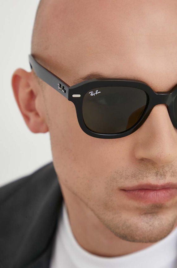 Ray-Ban napszemüveg ERIK 0RB4398