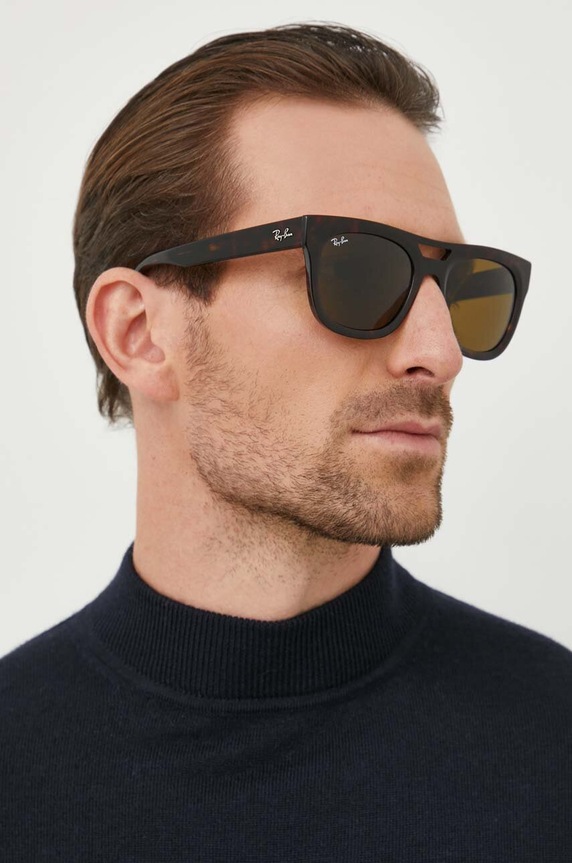 Ray-Ban okulary przeciwsłoneczne PHIL 0RB4426 brązowy AA00