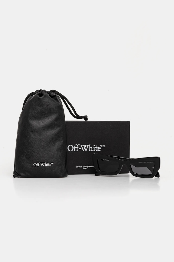 Солнцезащитные очки Off-White чёрный OERI137.511007
