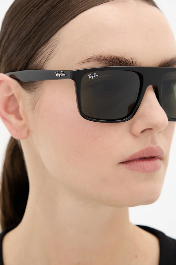 Slnečné okuliare Ray-Ban 0RB2222.901/31