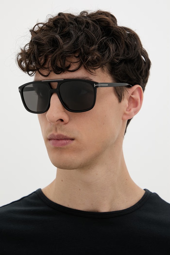 Tom Ford okulary przeciwsłoneczne pilotki Brianna FT1338.N.5801A czarny AA00