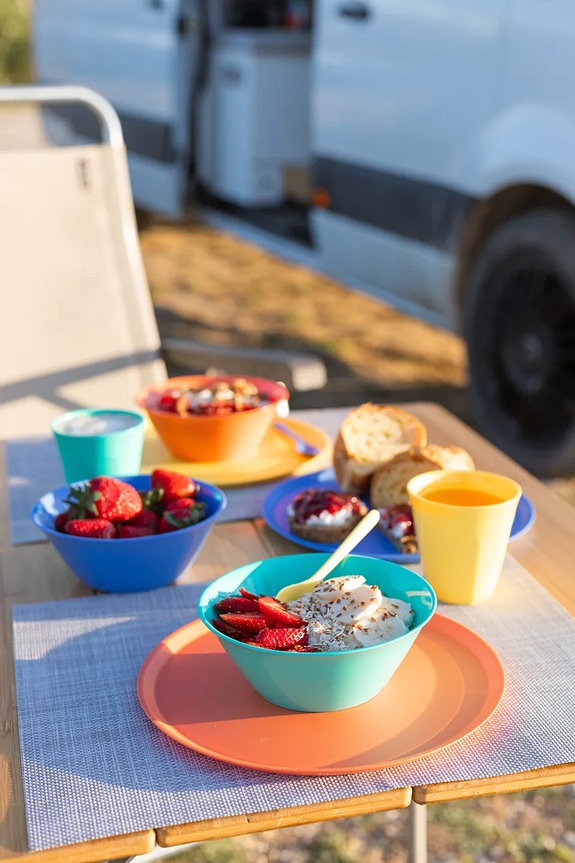 Επιτραπέζια σκεύη για 4 άτομα Koziol Nora Set Lollipop 16-pack πολύχρωμο 4059271