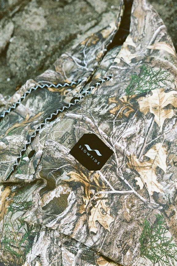 Pončo Slowtide Realtree S/M STQP027 šarena AA00