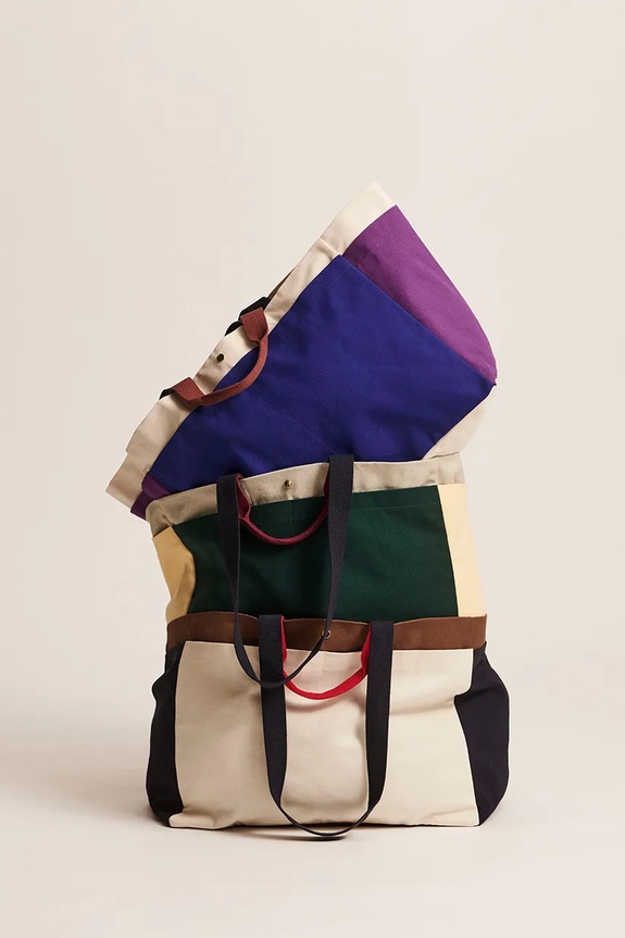 Lifestyle HAY torba z materiału tekstylnego 34 x 44,5 x 25 cm AE374.A602.AS12 multicolor