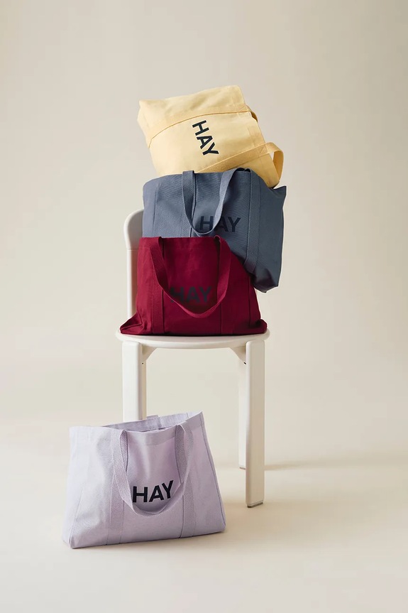 Lifestyle HAY torba na zakupy z materiału tekstylnego 32 x 40 x 13 cm AE980.A602.AB78 fioletowy