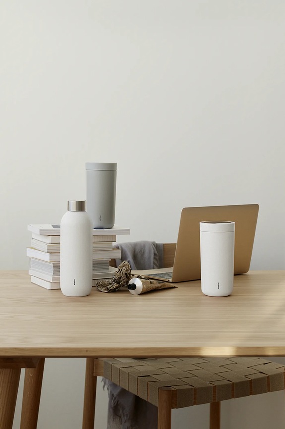 Lifestyle Stelton sticlă termică din oţel inoxidabil 0,6 l 355.29 alb