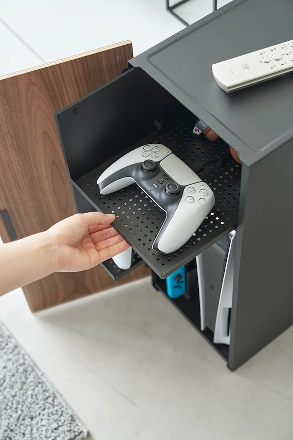 Yamazaki organizator pentru o consolă de jocuri Tower 2110 negru