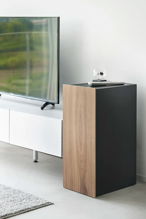 Yamazaki organizator pentru o consolă de jocuri Tower 2110