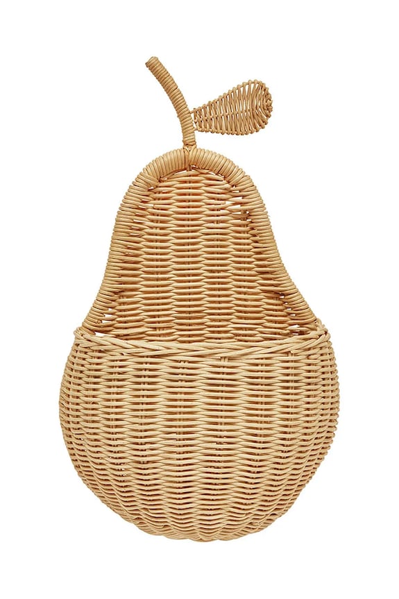 Úložný nástenný kôš OYOY Wall Basket Pear béžová M107274