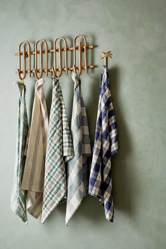 Madam Stoltz wieszak ścienny 24103 beżowy AA00