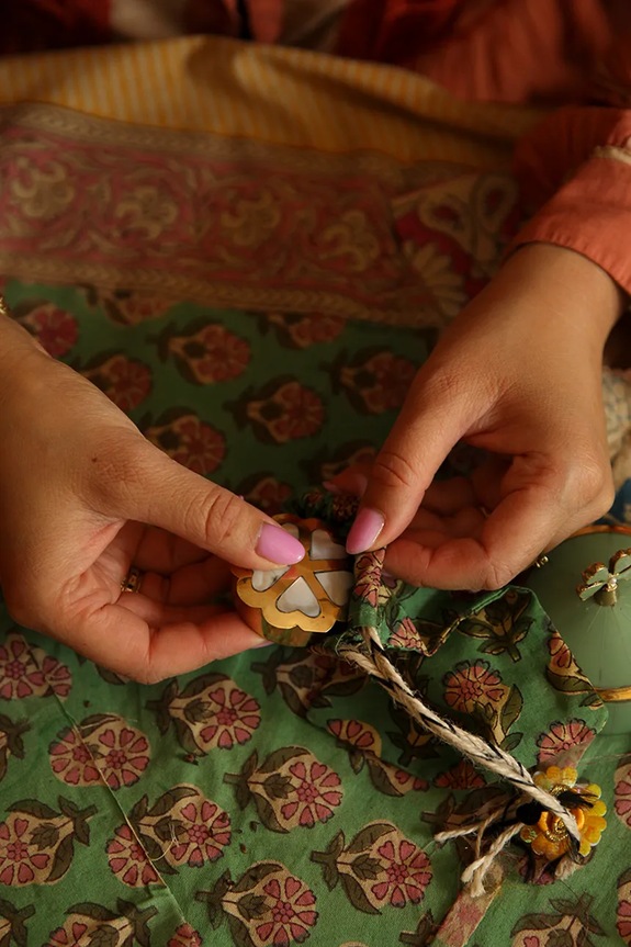 Κουτί με καπάκι Doing Goods Honey Heart Box Small 1.20.21.041.002.2 πολύχρωμο