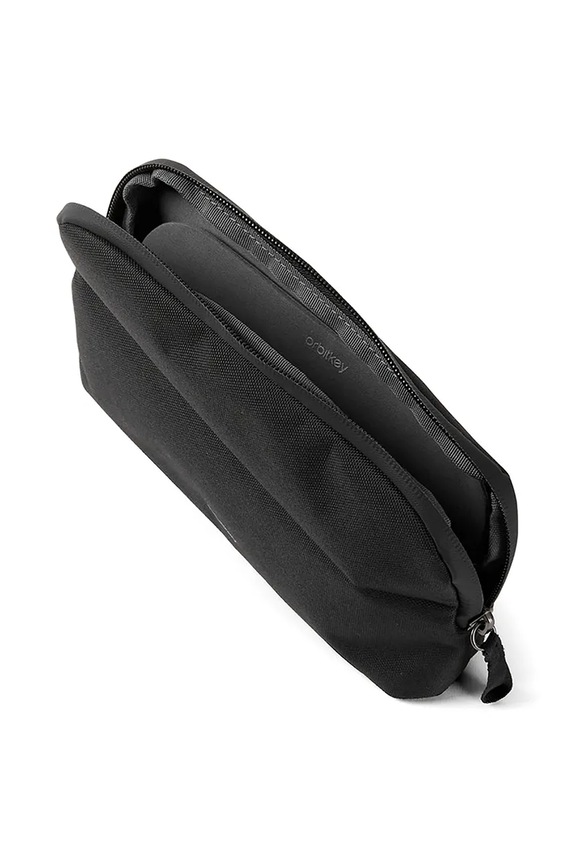 Oganizator za putovanja Orbitkey Desk Pouch 22 x 12 x 5 cm WDP1.BLK.109 crna AA00