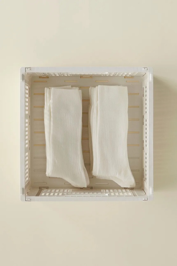Living și dormitor HAY cutie de depozitare Colour Crate M / 14 x 26,5 x 34,5 cm AB634F125AB90 alb