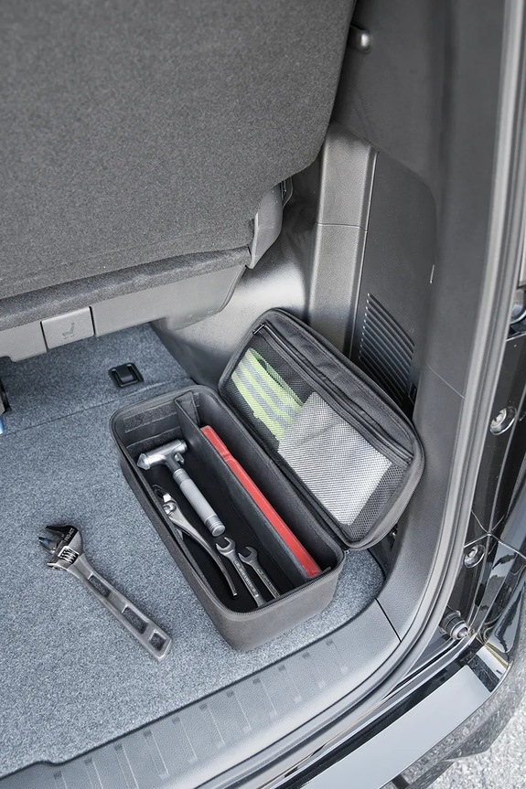 Organizator Yamazaki crna 1851
