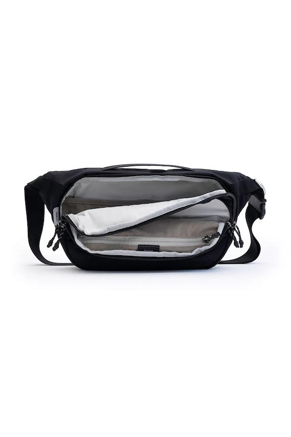 Orbitkey válltáska Sling Plus 6 L fekete BUP1.BLK.109