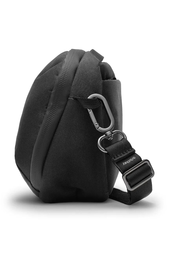 Orbitkey taška cez rameno z textilného materiálu TTS1.BLK.109