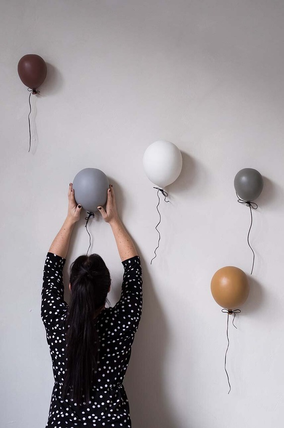 Byon fali dekoráció Balloon L 5260907605 szürke AA00