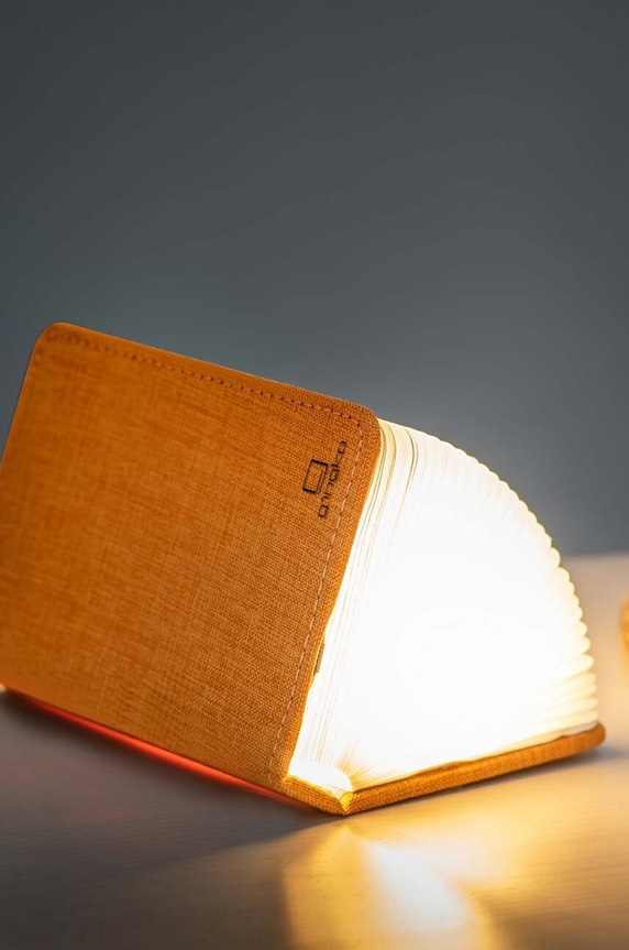 LED lampa Gingko Design Mini Smart Book Light GK12F.OE8