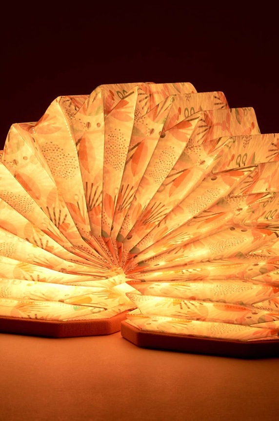 LED lampa Gingko Design Velvet Accordion Lamp růžová G006FL