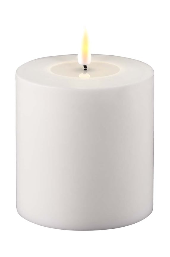 Led sviečka Deluxe Homeart 10 x 10 cm biela RF.UL.0009