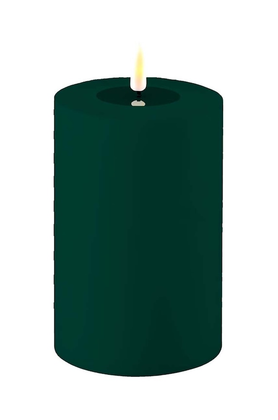LED svíčka Deluxe Homeart 10 x 15 cm zelená RF.UL.0050