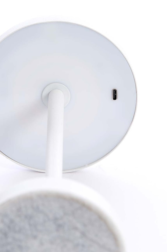 Obývací pokoj a ložnice Bezdrátová stolní LED lampa Light & Living Aitos 1889743 béžová