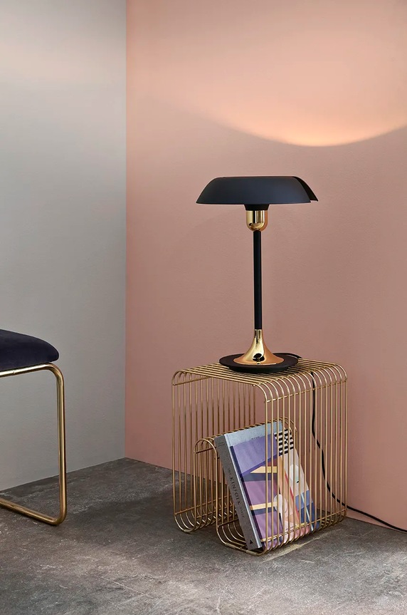Stolná lampa AYTM Cycnus 507099000014 čierna