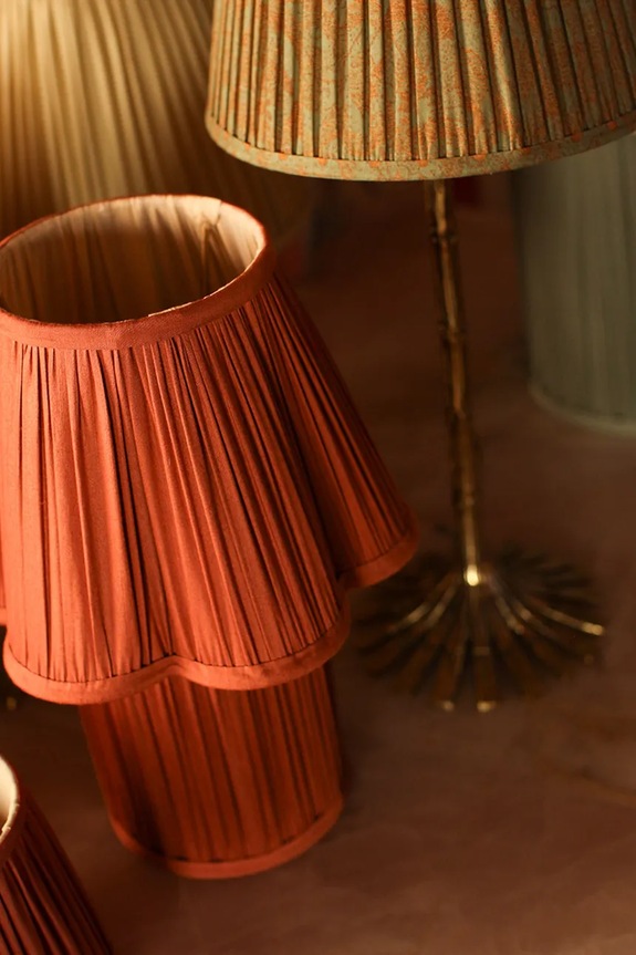 Stolná lampa Doing Goods Myra Lamp Small Silk ružová 1.20.60.011.094.1