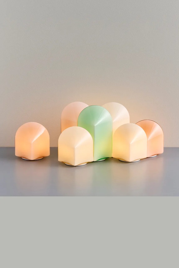 HAY lampa stołowa bezprzewodowa led 11 x 11 x 16 cm beżowy AE398.A437.AH47