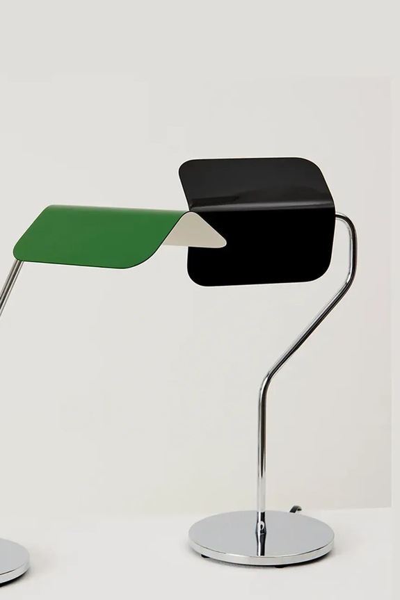 Stolná lampa HAY Apex 16 x 38,8 x 38 cm AD344.A687 zelená AA00