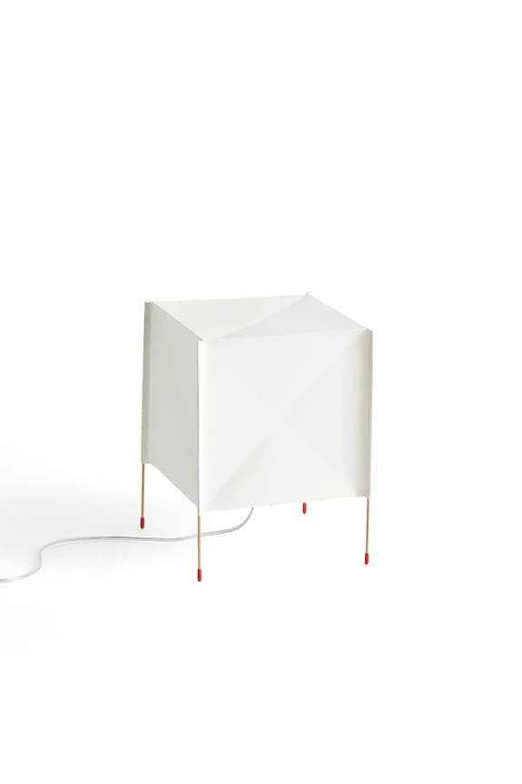HAY lampa stołowa led Paper Cube 21,5 x 21,5 x 30,5 cm biały AB688.B521