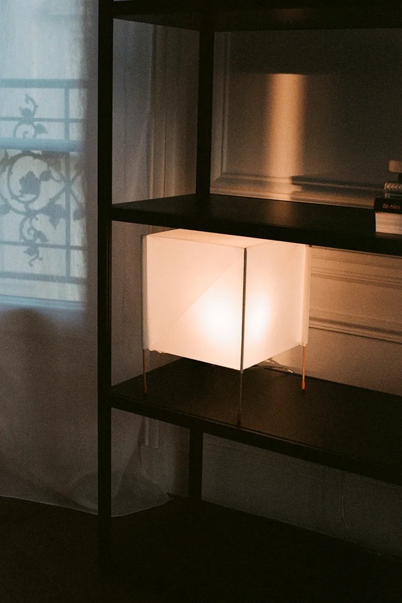 HAY lampa stołowa led Paper Cube 21,5 x 21,5 x 30,5 cm AB688.B521 biały AA00