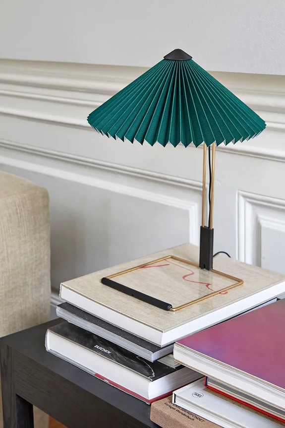 Stolná lampa HAY Matin 30 x 38 cm AA972.A577.AB80 zelená AA00