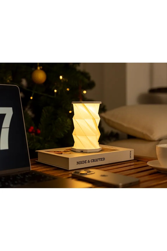 Вітальня та спальня Бездротова світлодіодна лампа Gingko Design Mini TwistHexagon Light 8,2 x 8,2 x 1,5 cm G036M.WE білий