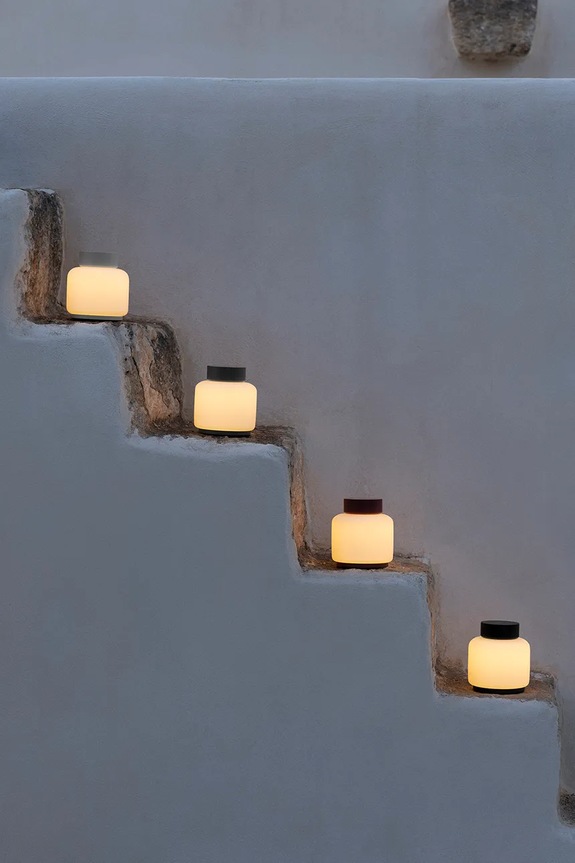 Bezdrôtové led svietidlo Blomus Fawn 13 x 12 cm B62289