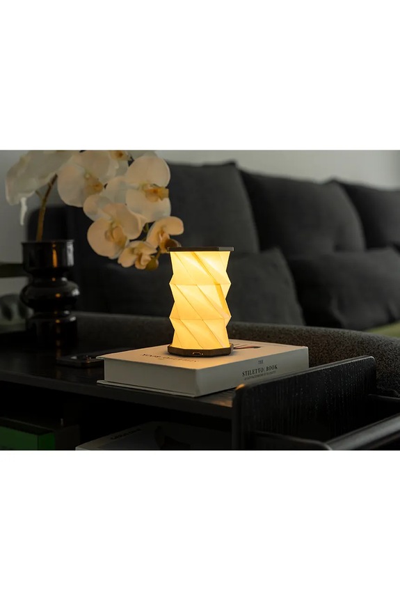 Salon i sypialnia Gingko Design lampka nocna 8,2 x 8,2 x 1,5 cm G036M.WT brązowy