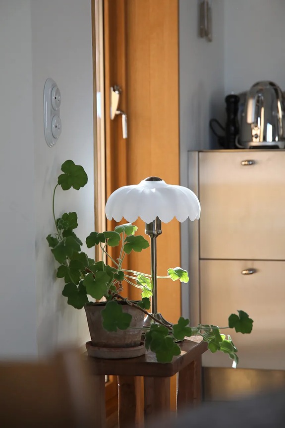 Living și dormitor Markslöjd lampă de masă din metal 43 x 26 x 26 cm 109179 alb