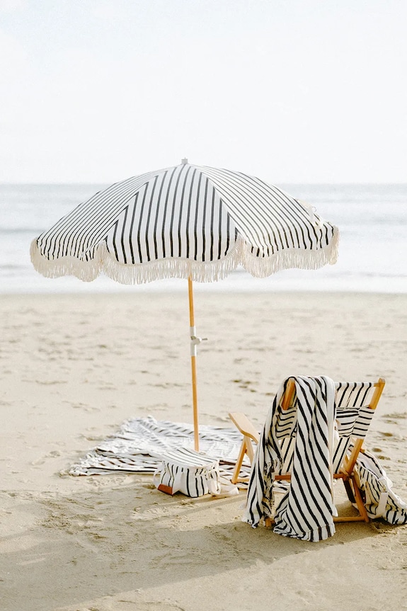 Business & Pleasure Co. parasol ogrodowy 183 x 214 cm czarny BPU.P.MON.BLK