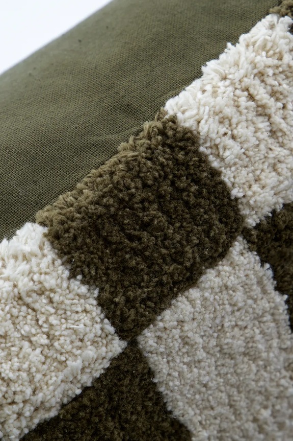 House Doctor față de pernă decorativă din bumbac HDChess 50 x 50 cm verde 900000152