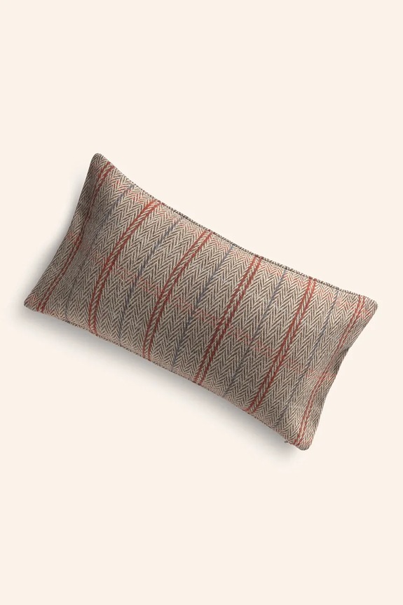 Dekorativna prevleka za blazino z volno Calma House Montana 30 x 60 cm pisana MONTANA.30.MUL