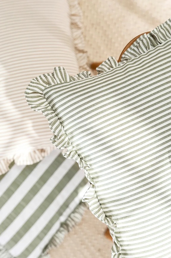 Ukrasna jastučnica Magma Lotta 30 x 50 cm šarena 16532.028