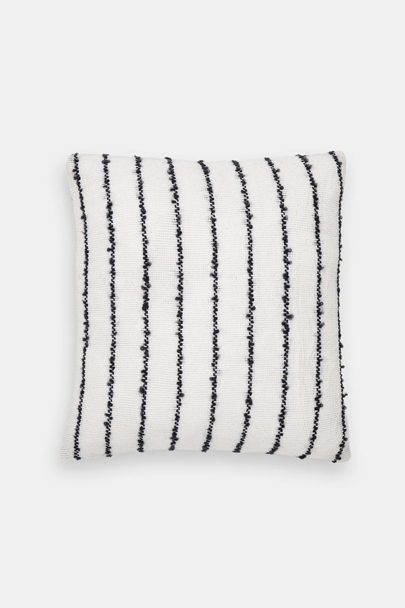 Inne poszewka na poduszkę dekoracyjna z bawełną 45 x 45 cm beżowy RICA101.CANNESBOUCLE1