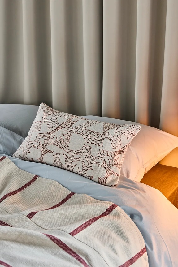 Dnevna soba in spalnica Bombažna okrasna prevleka za blazino House Doctor HDSari 50 x 30 cm 900001419 pisana