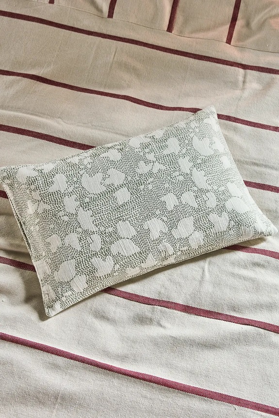 Obývacia izba a spálňa Dekoratívna bavlnená obliečka na vankúš House Doctor HDMori 60 x 40 cm 900001423 viacfarebná