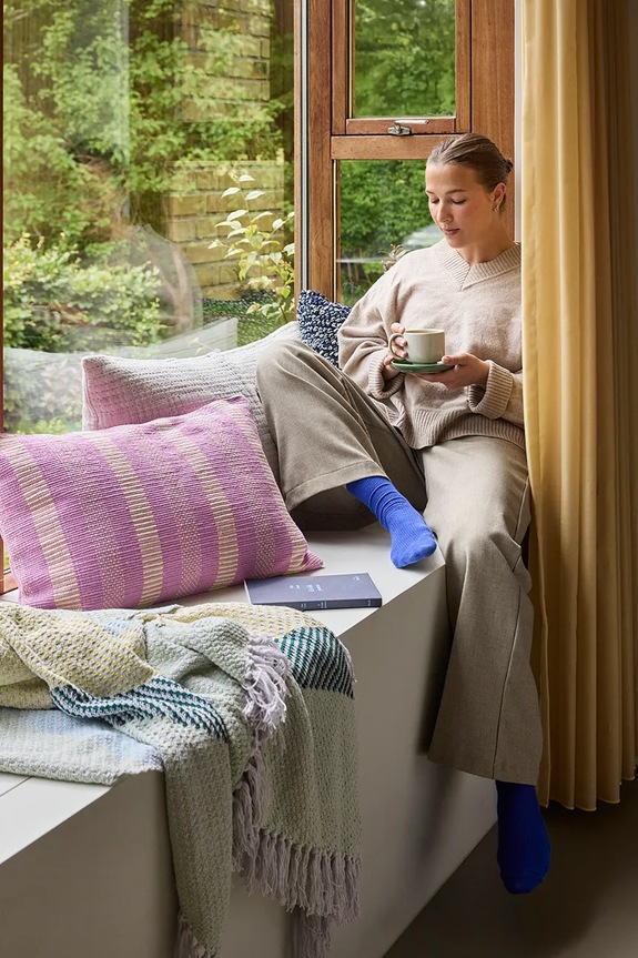 Salon i sypialnia Hübsch poduszka dekoracyjna bawełniana 40 x 60 cm 702110 różowy