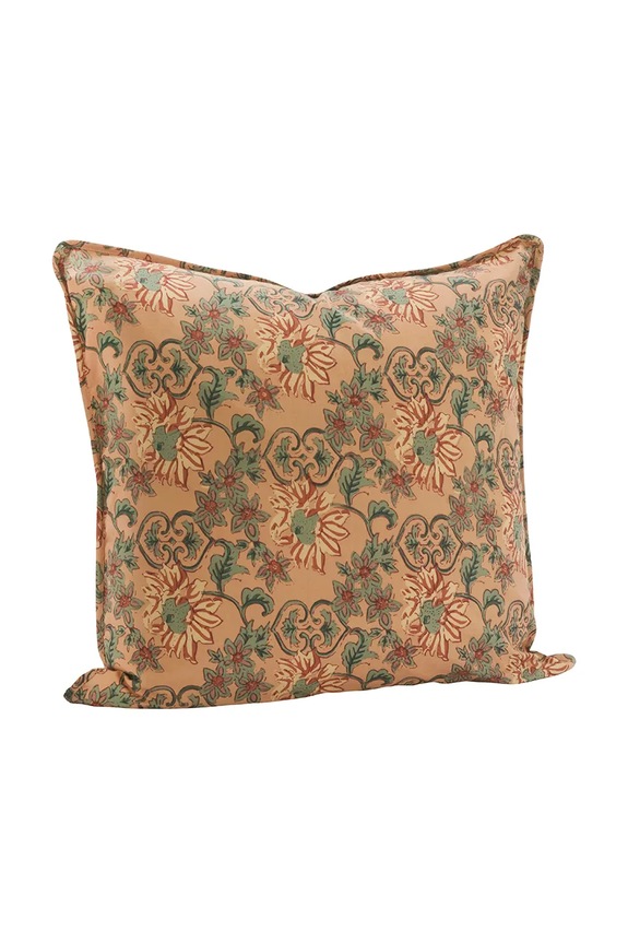 Madam Stoltz față de pernă decorativă din bumbac 50 x 50 cm multicolor CCP.5050.325