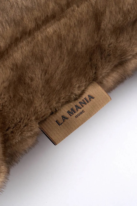 Σαλόνι και υπνοδωμάτιο La Mania Μαξιλάρι διακοσμητικό 50 x 50 cm 5905549435175 καφέ