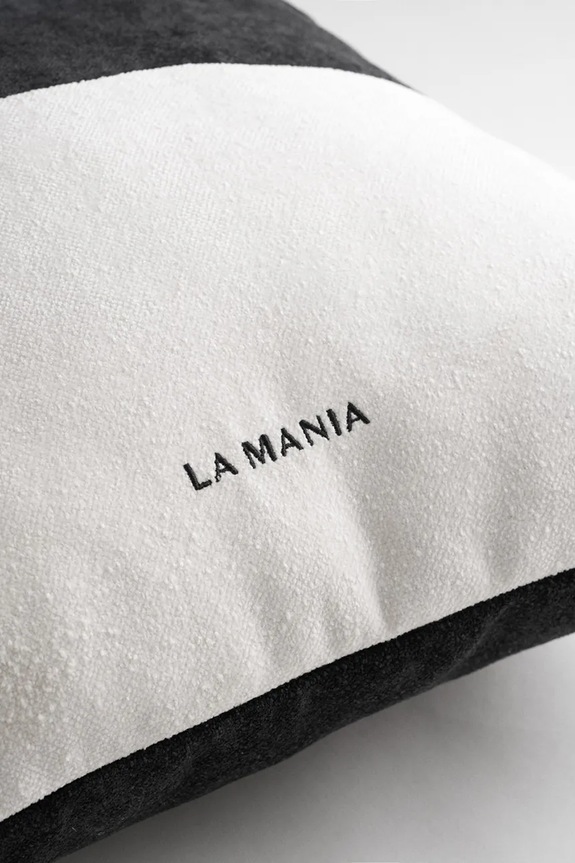 La Mania poduszka dekoracyjna 50 x 50 cm biały 5902037040057