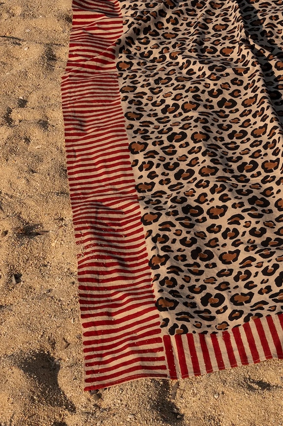 Doing Goods cuvertură de pat din bumbac Leopard 240 x 280 cm 1.40.30.086.070.5