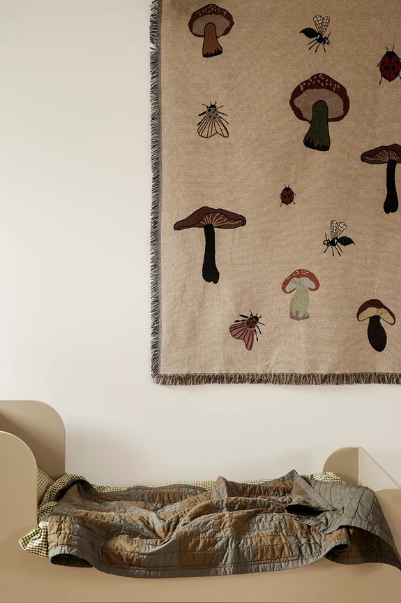 Βαμβακερή κουβέρτα ferm LIVING Forest Tapestry 120 x 170 cm μπεζ 1104264911